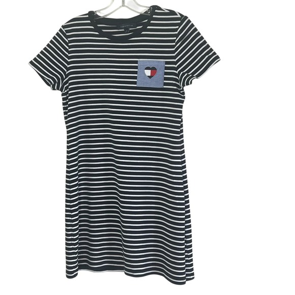 Tommy Hilfiger Women's T-Shirt Dress Striped Heart Patch Casual‎ Short Sleeve M - Picture 1 of 6